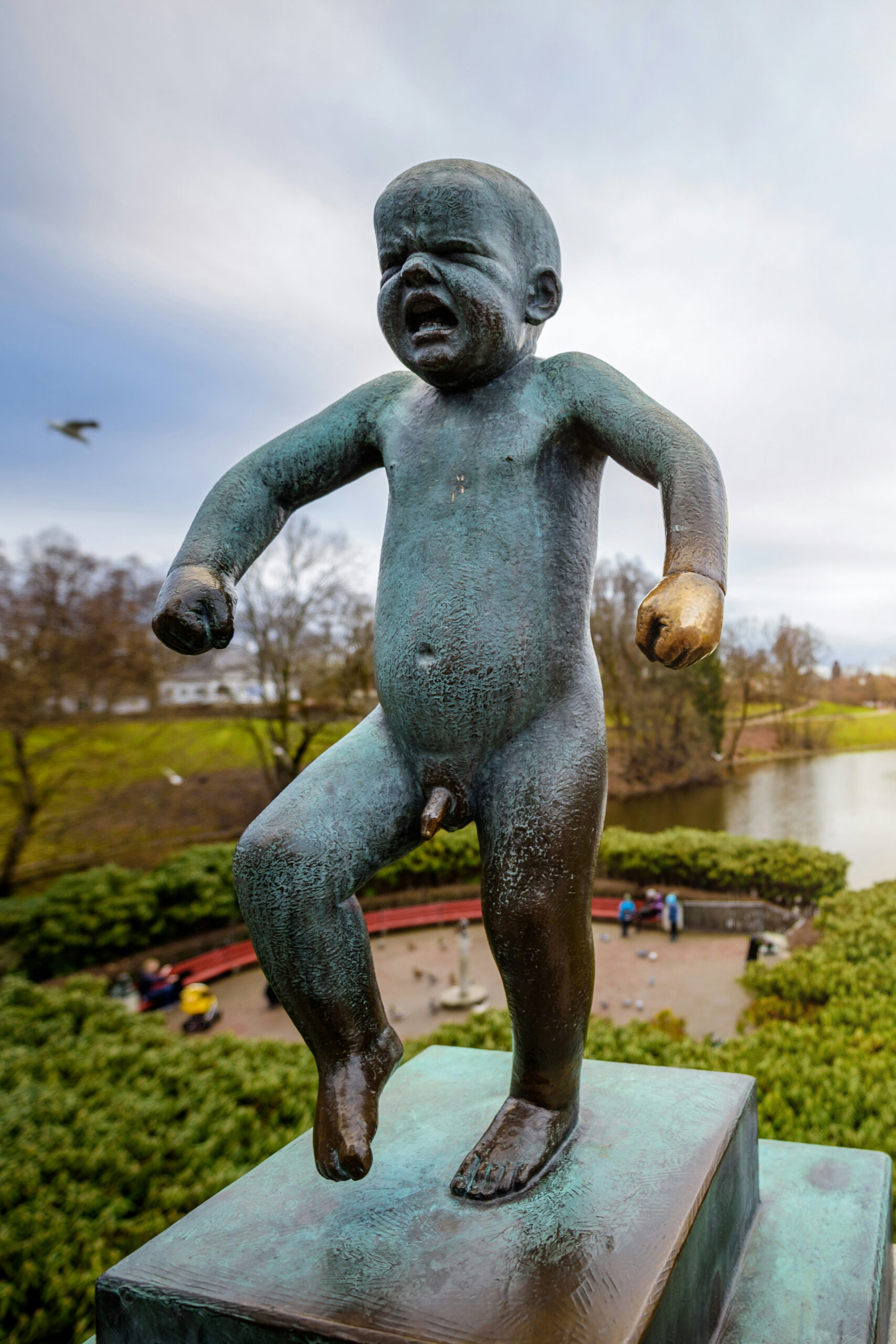 Το Θυμωμένο Αγόρι Το Θυμωμένο Αγόρι